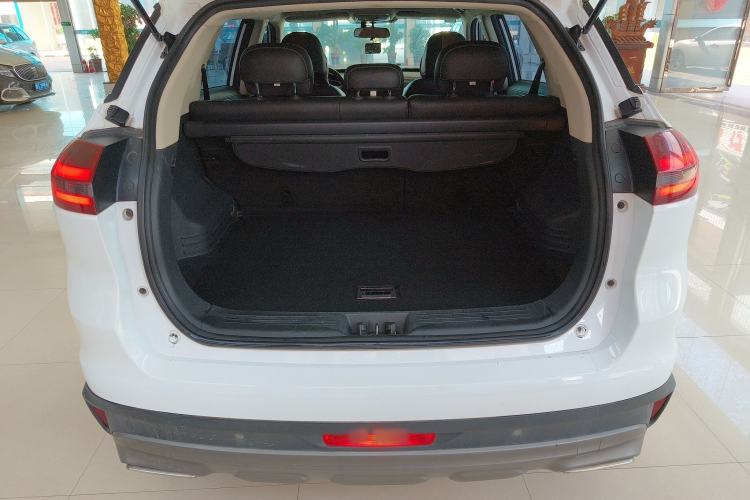 Used Geely Auto Emgrand X7 Sport 2020 1.8TD DCT Two-Wheel Drive Smart Connect 4G-Enabled Version
