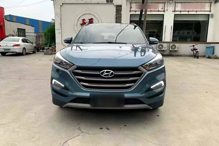 Used Hyundai Tucson 2018 1.6T Dual-Clutch Two-Wheel Drive 15th Anniversary Special Edition
