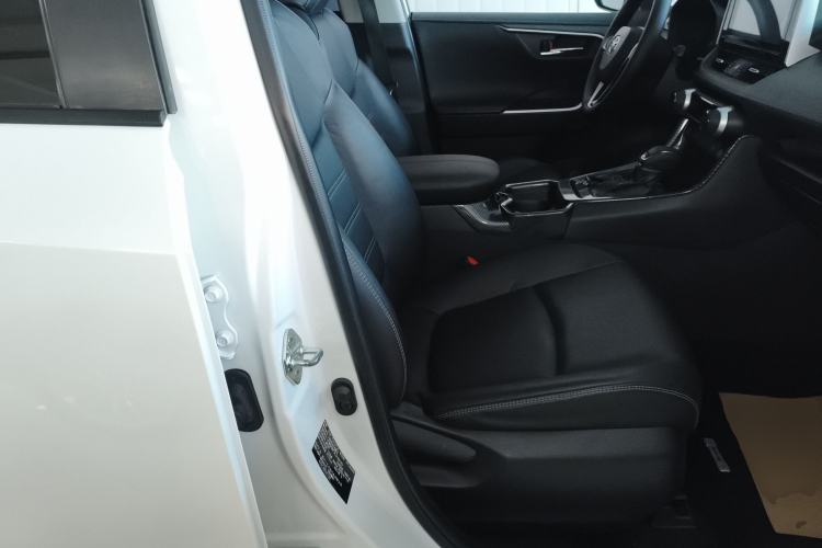 Used Toyota RAV4 2020 2.0L CVT Two-Wheel Drive Fashion PLUS Edition