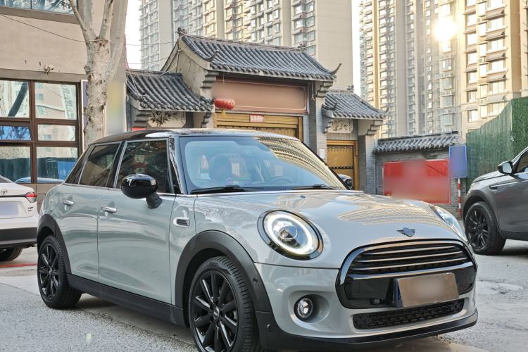 Used  MINI 2020 1.5T COOPER Artist Five-Door Edition
