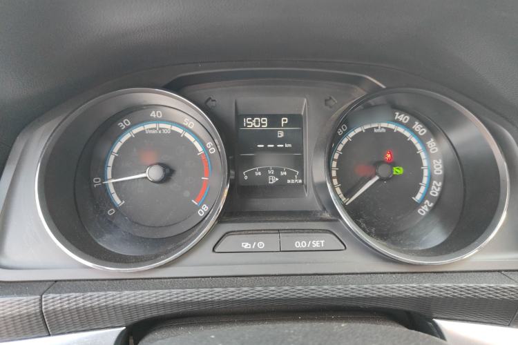 Used Skoda Kamiq 2021 1.5L Automatic Comfort Edition
