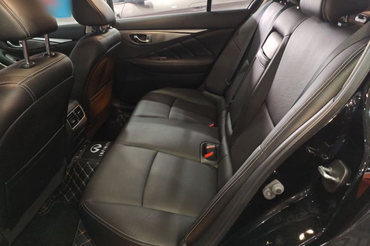 Used Infiniti Q50L 2018 2.0T Enjoyment Edition China V standard
