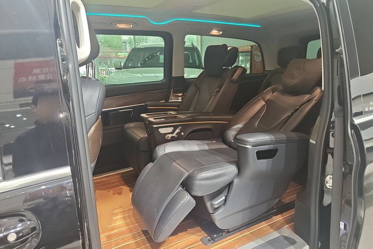 Used Mercedes-Benz V-Class 2021 V 260 L Long Wheelbase Prestige Edition
