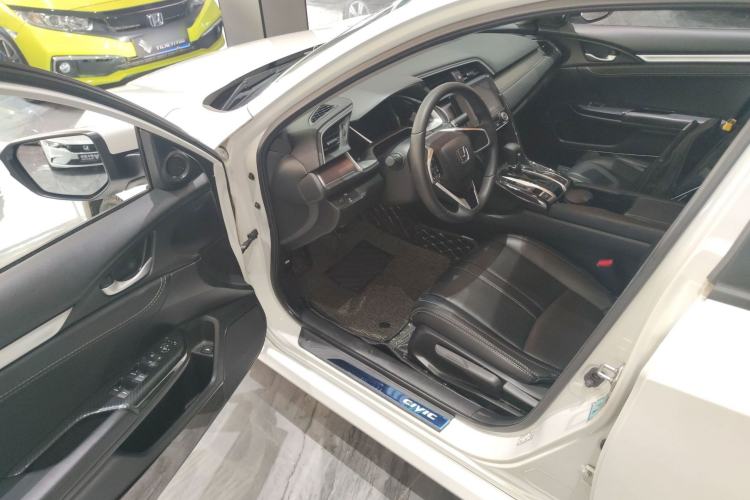 Used Honda Civic 2016 220TURBO CVT Luxury Edition