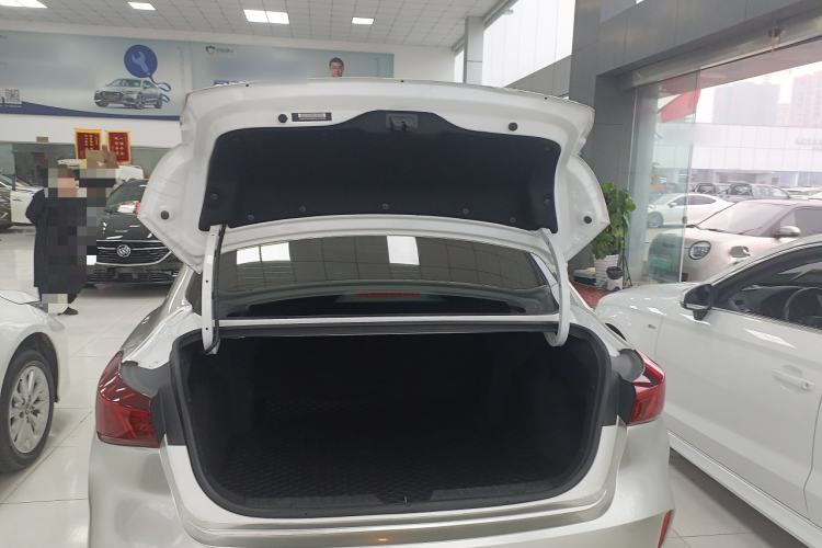 Used Changan Eado 2023 Changan Edition PLUS Blue Whale NE 1.4T GDI DCT Prestige Version
