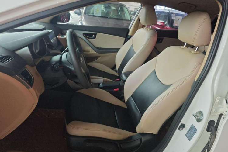 Used Hyundai Elantra 2012 1.6L Automatic Fashion Edition