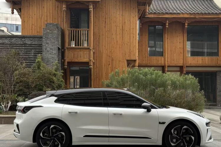 Used Zeekr 001 2024 WE Edition 100 kWh Rear-Drive
