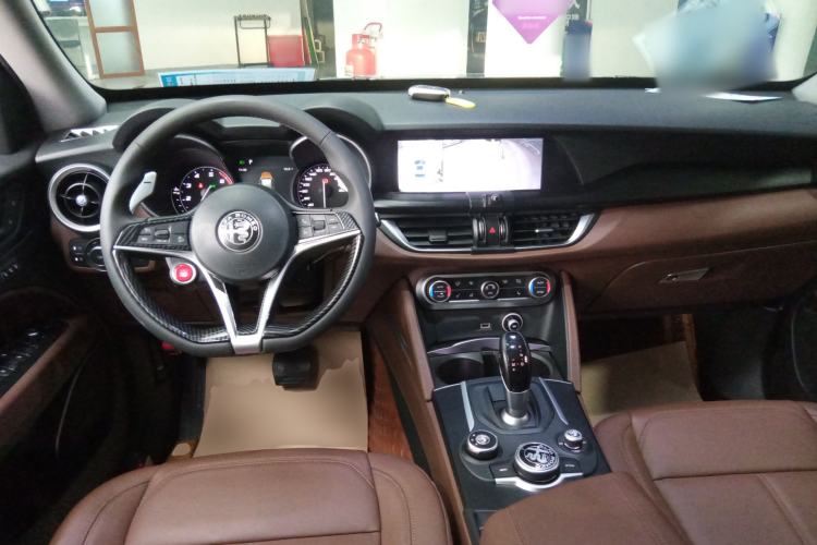 Used Alfa Romeo Stelvio 2017 2.0T 200HP Luxury Edition
