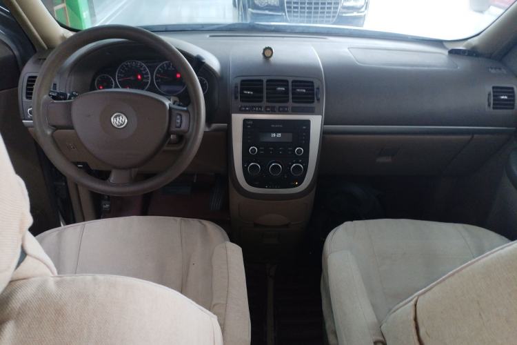 Used Buick GL8 2014 2.4L Classic Edition

