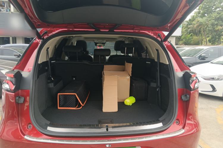 Used BYD Tang New Energy 2018 DM 2.0T All-Wheel Drive Smart Connectivity Luxury Model 7 Seats China V Emission Standard
