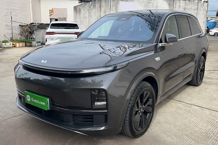 Used Li Auto L8 2023 Air model
