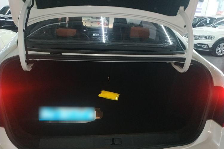 Used Peugeot 408 2018 Revised Version 1.8L Manual Leading Edition
