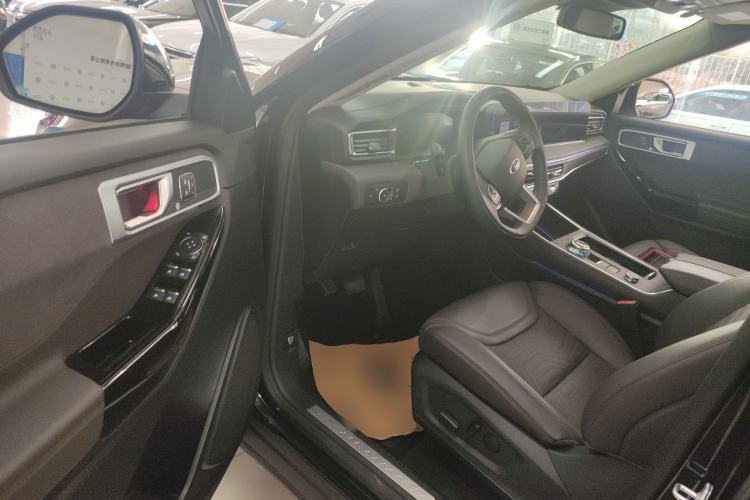 Used Ford Explorer 2024 2.3T EcoBoost Four-Wheel Drive Titanium Edition 6 Seats