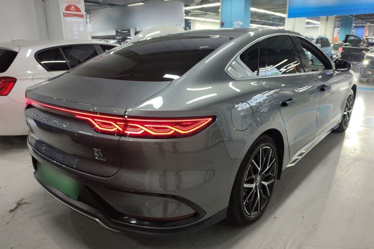 Used BYD Han 2022 EV Genesis Edition 610KM All-Wheel Drive Premium Model
