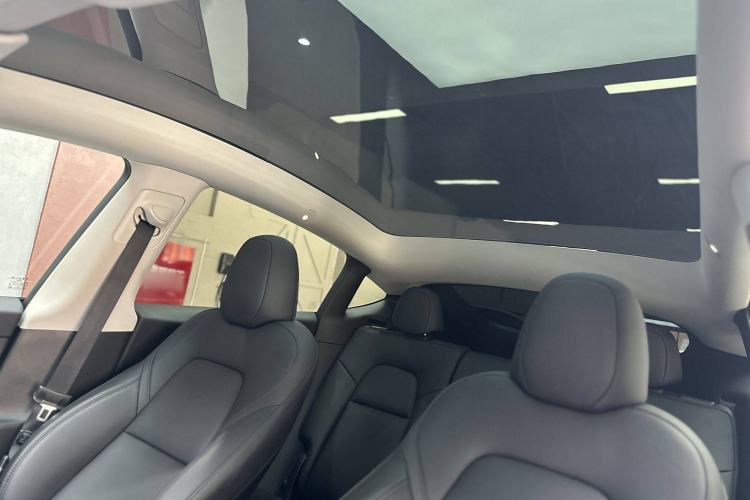 Used Tesla Model Y 2024 Rear-Wheel-Drive Version
