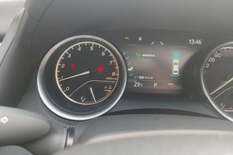 Used Toyota Camry 2021 2.0G Luxury Edition
