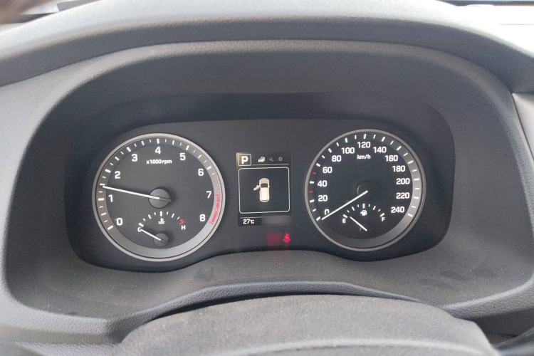 Used Hyundai Tucson 2015 1.6T Dual-Clutch Two-Wheel-Drive Smart Model
