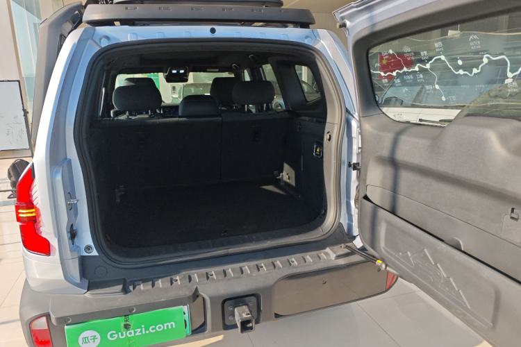 Used  G318 2024 Four-Wheel-Drive Air Suspension Model
