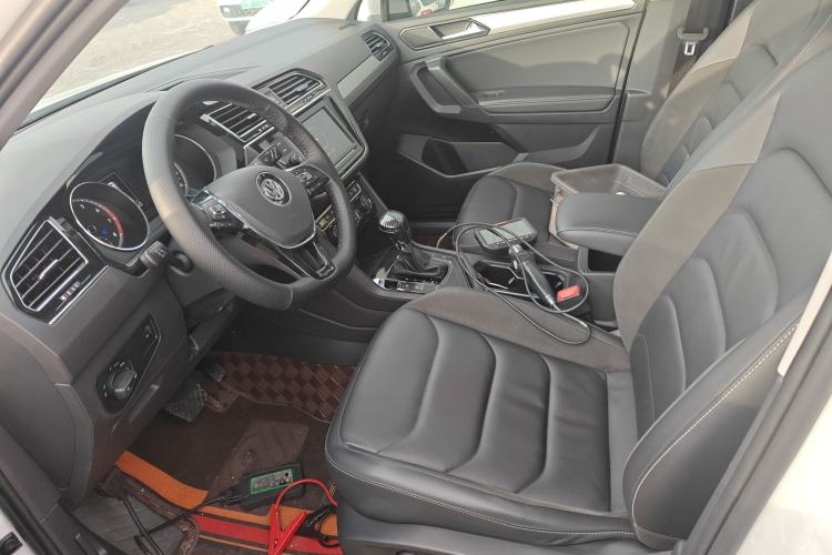 Used Volkswagen Tiguan L 2019 330TSI Automatic Two-Wheel Drive Smart Luxury Version China V Emission Standard