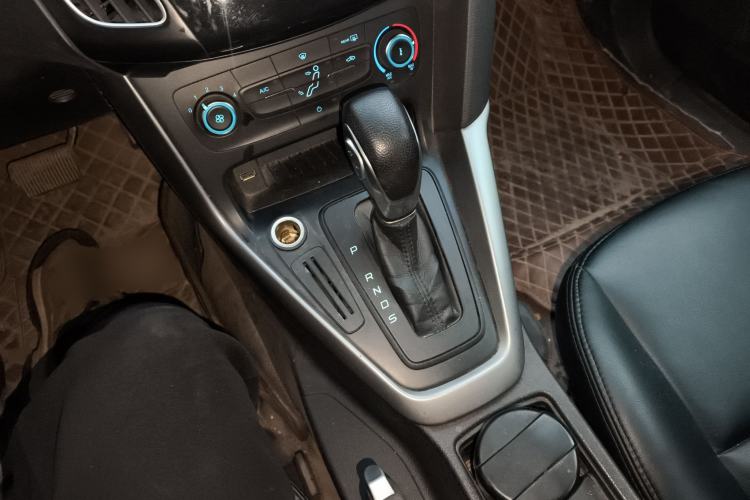 Used Ford Focus 2015 Hatchback 1.6L Automatic Comfort Model