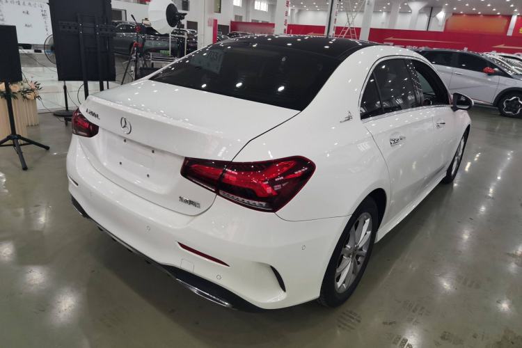 Used Mercedes-Benz A-Class 2021 A 200 L Sport Sedan Fashion Model
