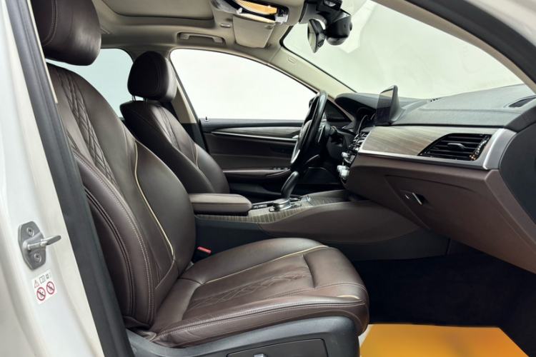 Used BMW 5 Series 2018 Facelifted 530Li Luxury Edition Premium Package
