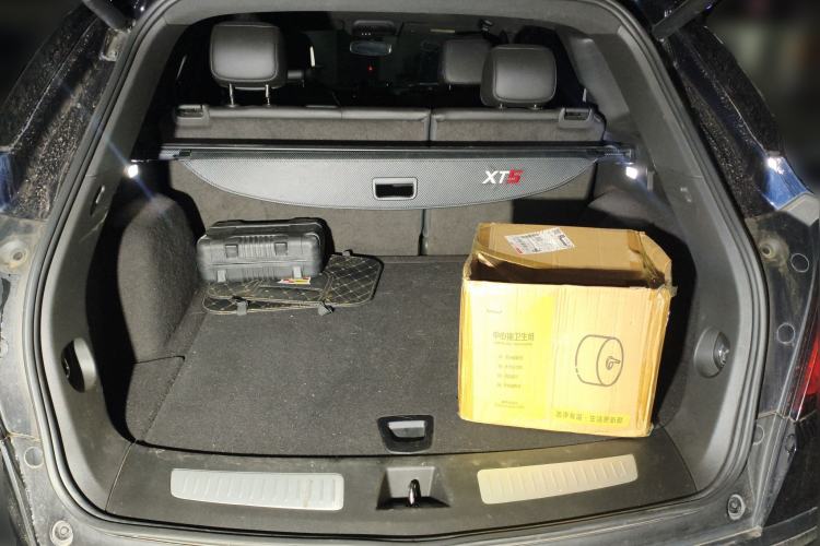 Used Cadillac XT5 2021 28T Luxury Model
