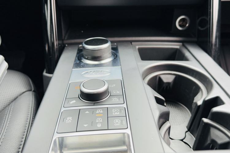 Used Land Rover Discovery 2018 3.0 SC V6 SE