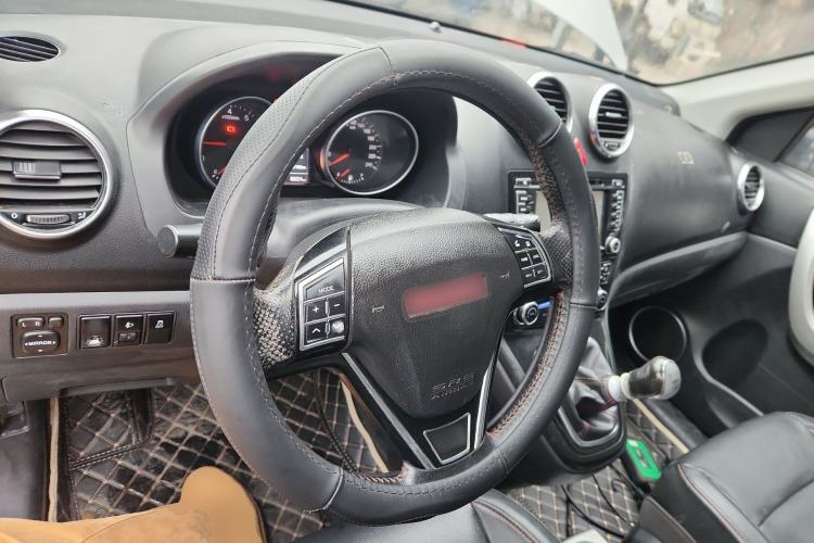 Used Haval H6 2013 Upgraded Model 1.5T Manual Two-Wheel Drive Elite Version
