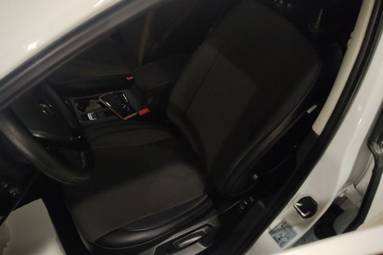 Used Volkswagen Golf 2017 1.6L Automatic Comfort Million-Vehicle Anniversary Edition