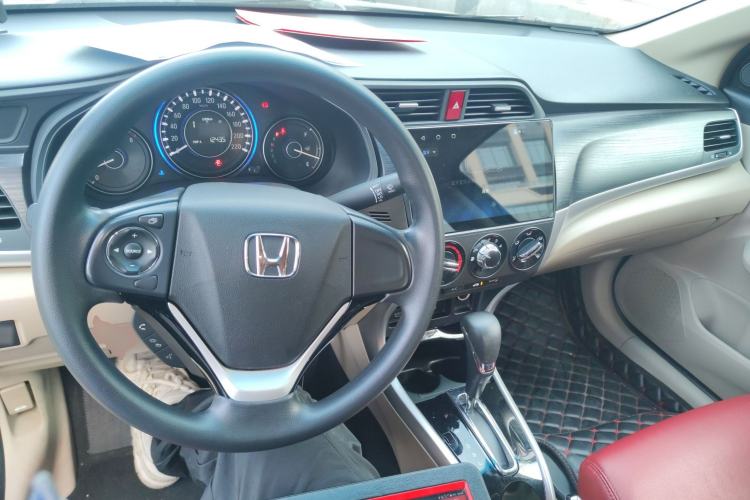 Used Honda Crider 2016 1.8L CVT Luxury Edition

