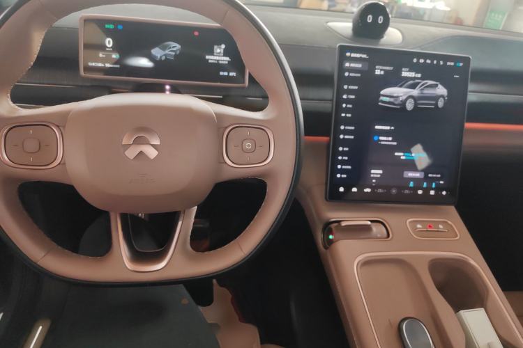 Used Nio EC6 2024 75 kWh
