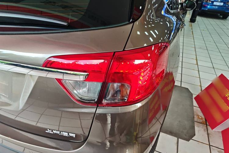 Used Buick Envision 2016 20T Two-Wheel-Drive Elite Model
