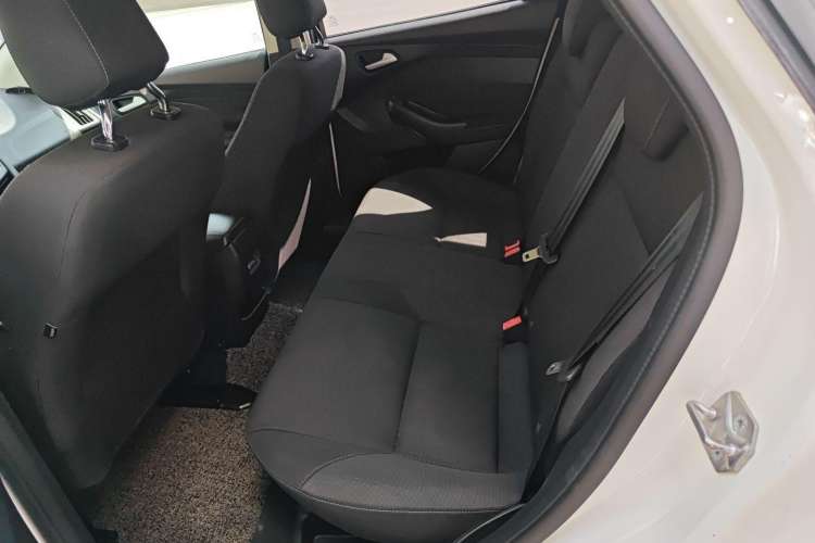 Used Ford Focus 2017 Hatchback 1.6L Automatic Comfort Plus SmartDrive Edition
