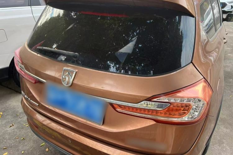 Used Baojun 310W 2017 1.5L Manual Fashion Model China V
