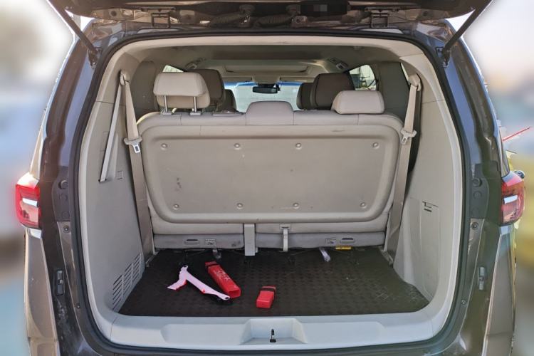 Used Buick GL8 2022 Land Business Class 652T Luxury Model
