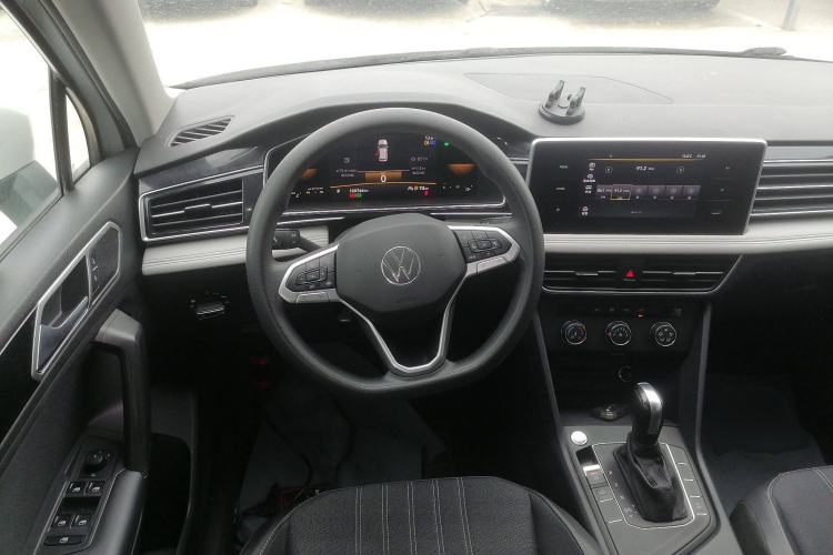 Used Volkswagen Tiguan L 2022 330TSI Automatic Two-Wheel Drive Comfort Edition
