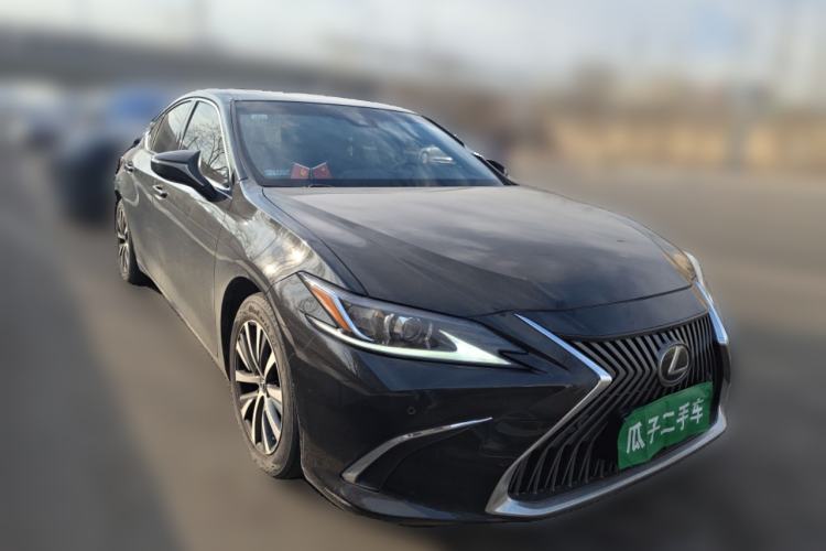 Used Lexus ES 2018 200 Excellence Edition China VI Standard
