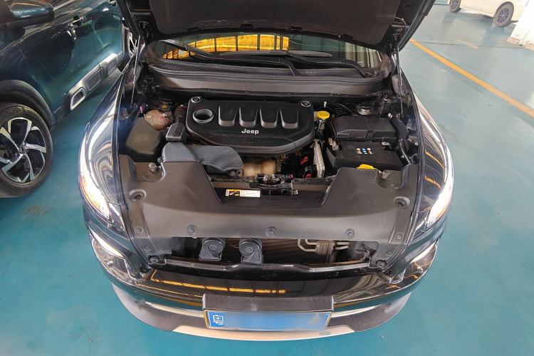 Used  Cherokee 2020 2.0L Two-Wheel Drive Classic Sports Edition
