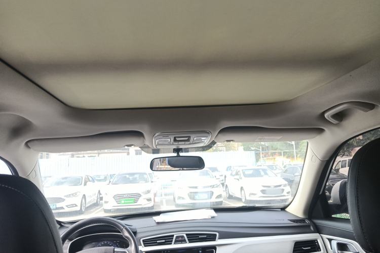 Used Geely Auto Emgrand X7 Sport 2020 1.8TD DCT Two-Wheel Drive Smart Connect 4G-Enabled Version