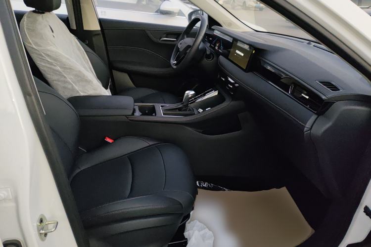 Used Roewe i5 2023 1.5L CVT Luxury Edition