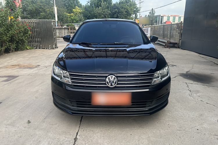 Used Volkswagen Lavida 2017 1.6L Manual Fashion Edition
