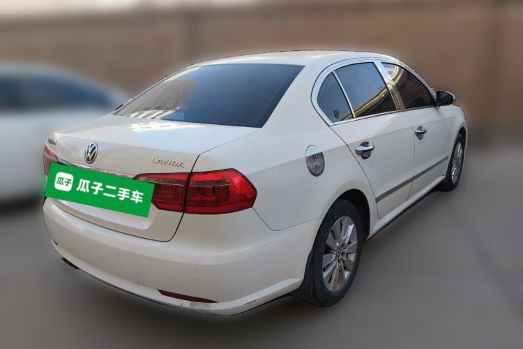 Used Volkswagen Lavida 2013 Restyled Classic 1.6L Manual Comfort Edition