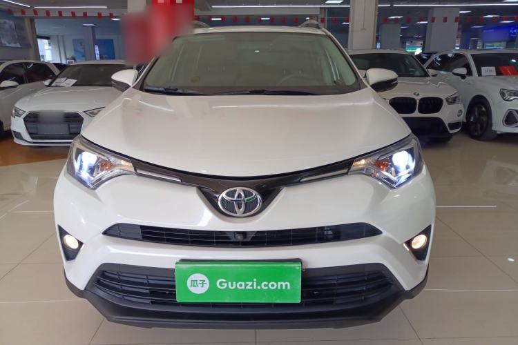 Used Toyota RAV4 2019 2.0L CVT Two-Wheel Drive Pioneer Edition China V Standard
