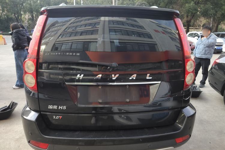Used Haval H5 Classic 2015 2.0T Manual Two-Wheel Drive Advanced Version
