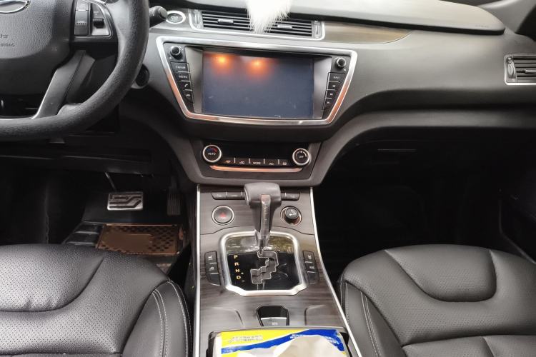 Used Land X7 2015 2.0T Panoramic Prestige Edition
