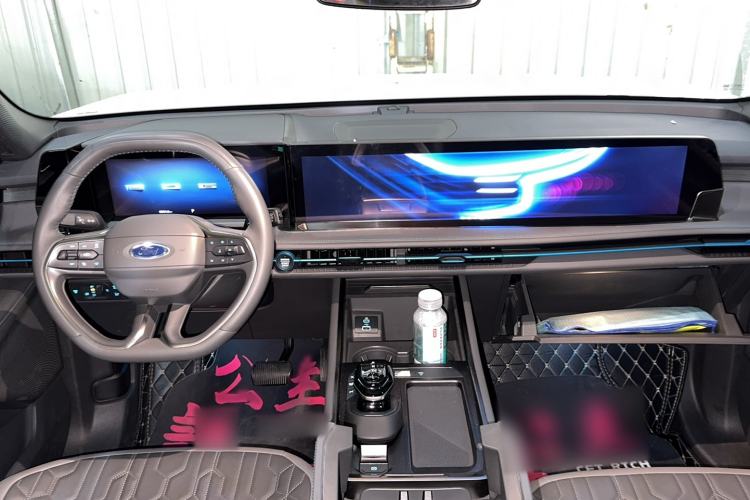 Used Ford Edge 2023 Ford Explorer L 2.0T EcoBoost E-Hybrid Two-Wheel Drive 7-Seater Luxury Model