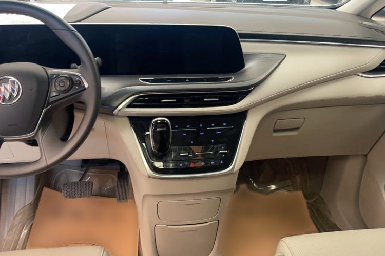 Used Buick GL8 2022 ES Landtrek 653T Comfort Edition
