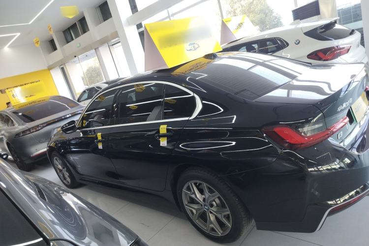 Used BMW i3 2024 eDrive 35 L
