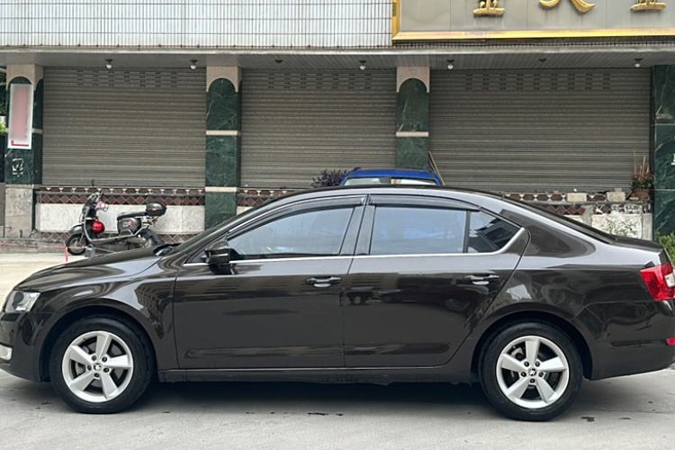 Used Skoda Octavia 2015 1.6L Automatic Yijie Edition
